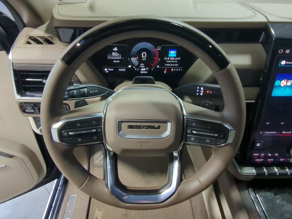 Used 2026 GMC Yukon Denali w/ Denali Reserve Package AWD/4WD image 28