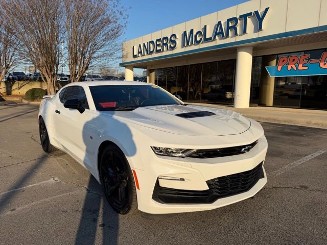 Used 2021 Chevrolet Camaro SS image 2