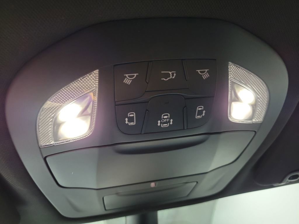 New 2026 Chrysler Pacifica Select AWD/4WD image 21