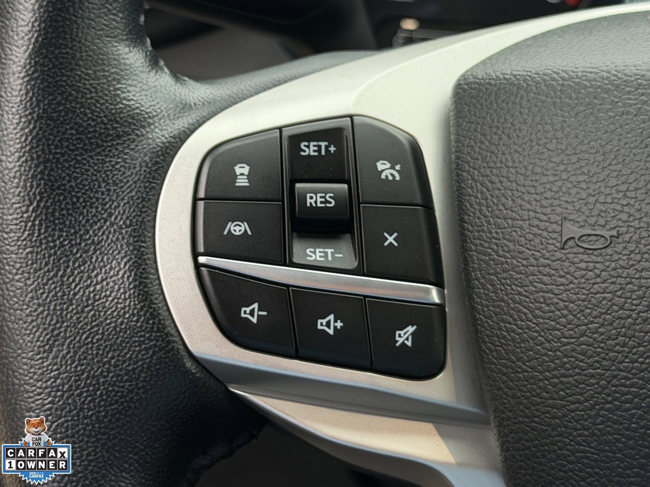 Used 2023 Ford Explorer XLT w/ Equipment Group 202A AWD/4WD image 16