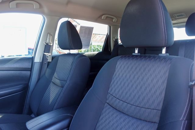 Used 2017 Nissan Rogue SV image 23