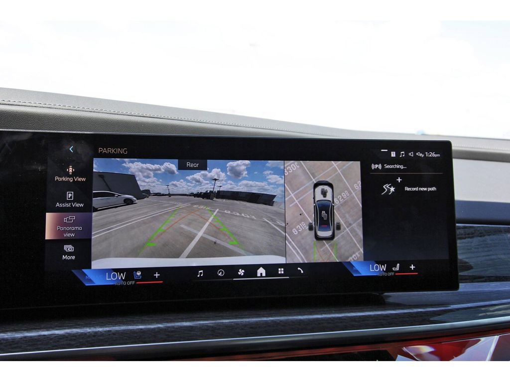 Used 2025 BMW 740i image 22