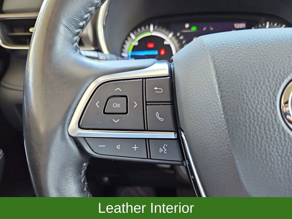 Used 2021 Toyota Highlander Limited image 11