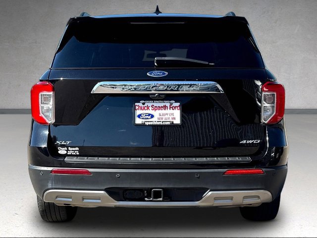 Certified 2023 Ford Explorer XLT w/ Equipment Group 202A AWD/4WD image 8