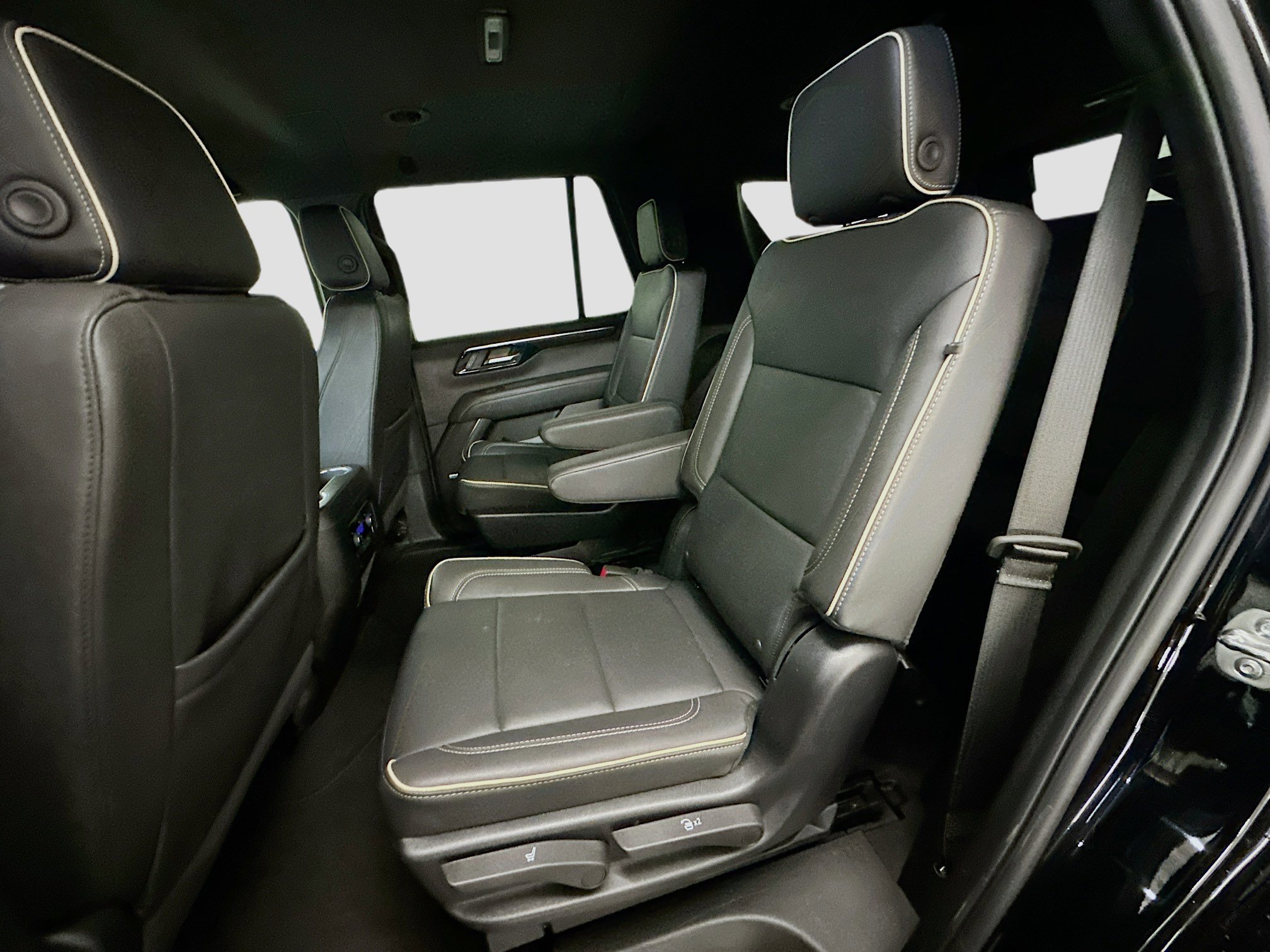 Used 2025 Chevrolet Tahoe Premier image 29