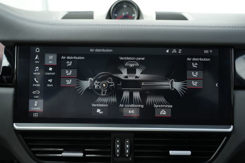 Used 2019 Porsche Cayenne S image 61