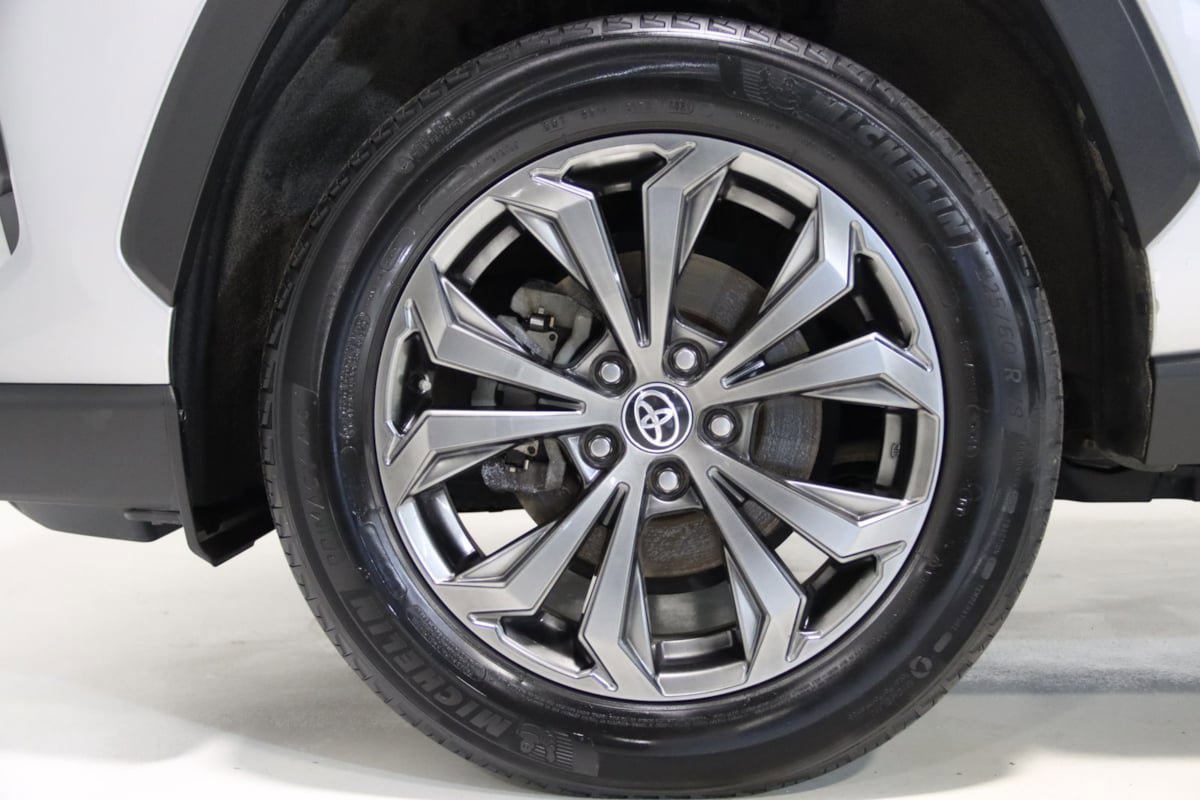 Used 2022 Toyota RAV4 Limited AWD/4WD image 69