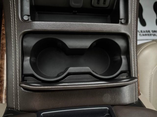Used 2018 Chevrolet Tahoe Premier AWD/4WD image 49