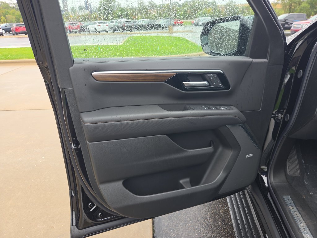 New 2027 Chevrolet Suburban High Country AWD/4WD image 26