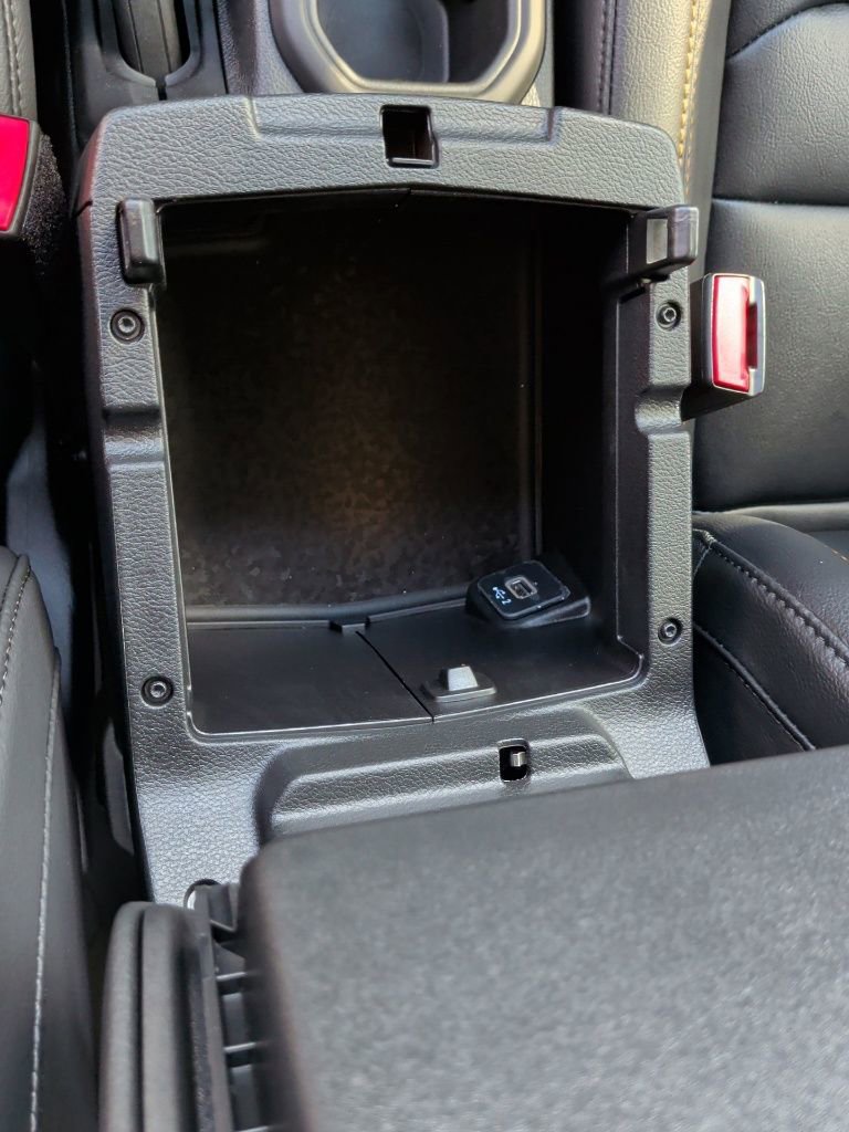 New 2025 Jeep Wrangler Sahara image 38