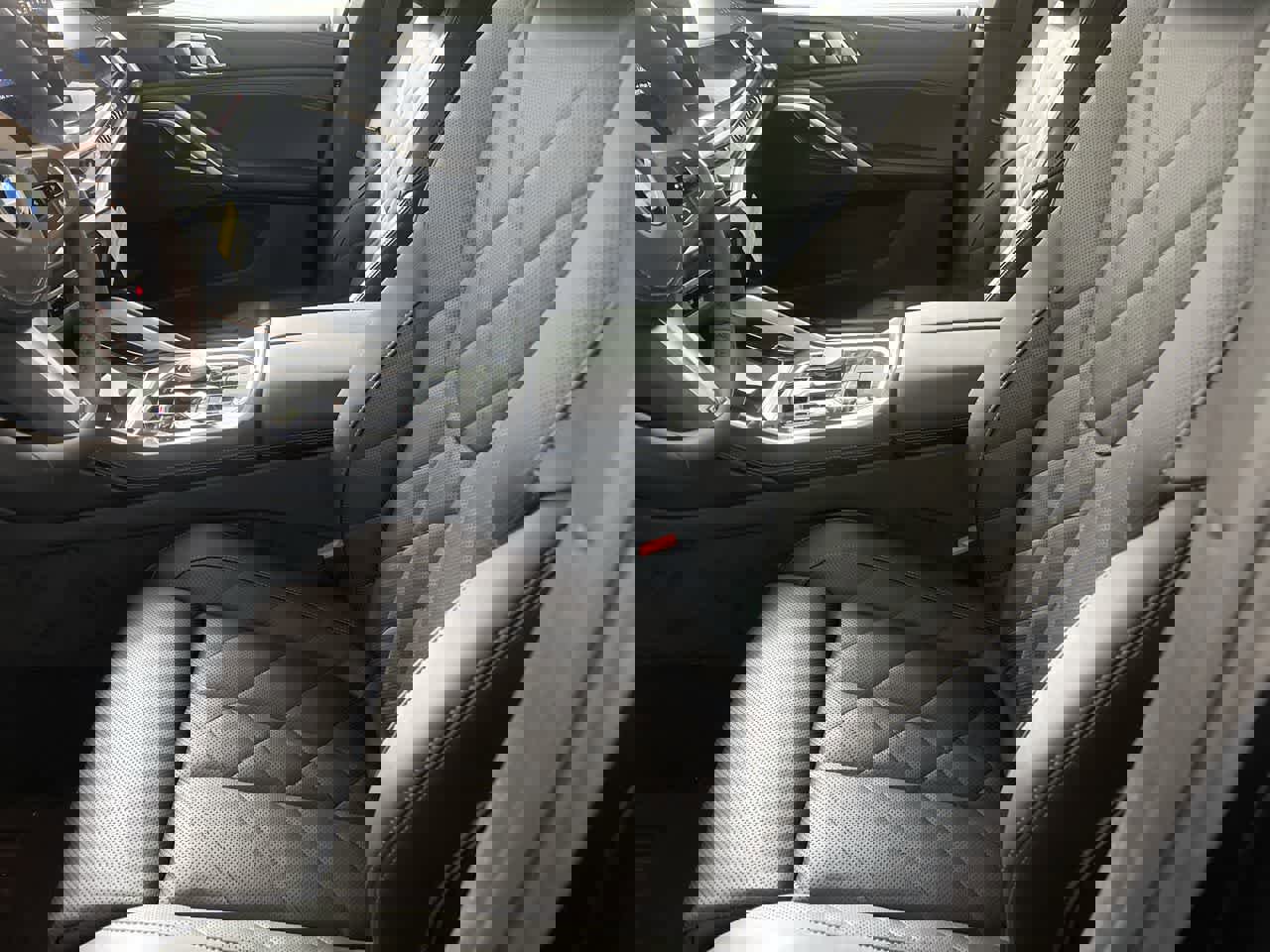 Certified 2024 BMW X6 xDrive40i w/ M Sport Professional Package image 9