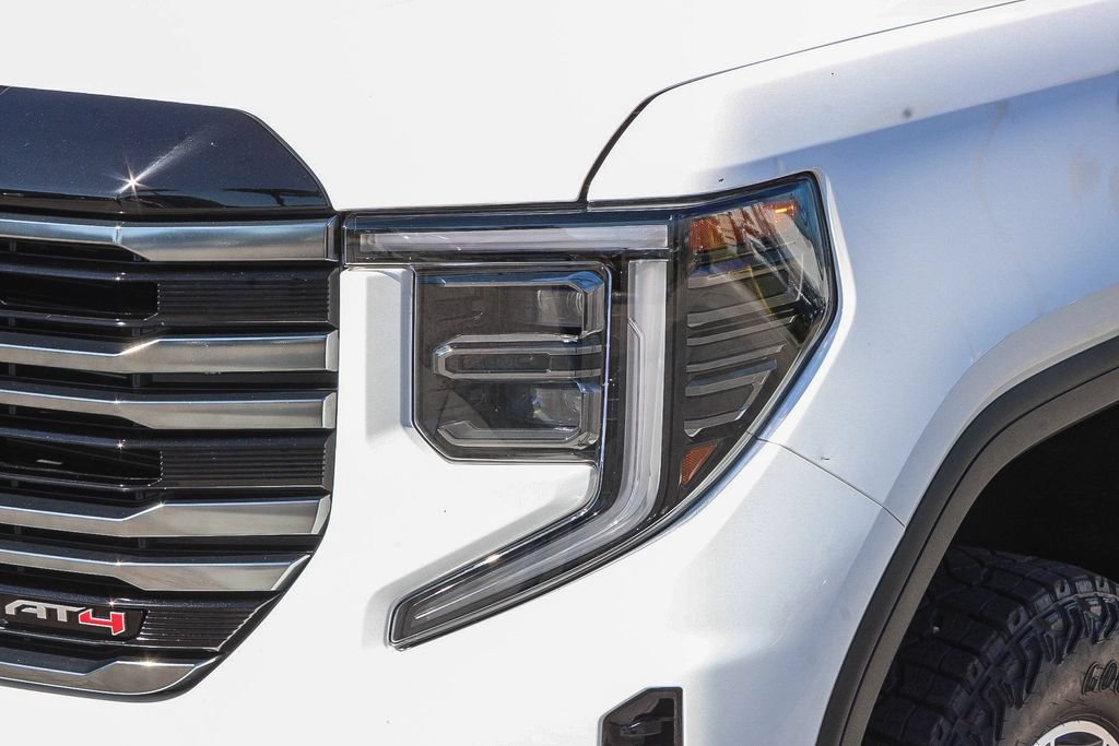 Used 2025 GMC Sierra 1500 AT4 AWD/4WD image 5