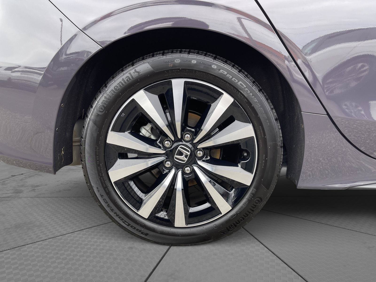 Used 2024 Honda Civic EX-L image 21