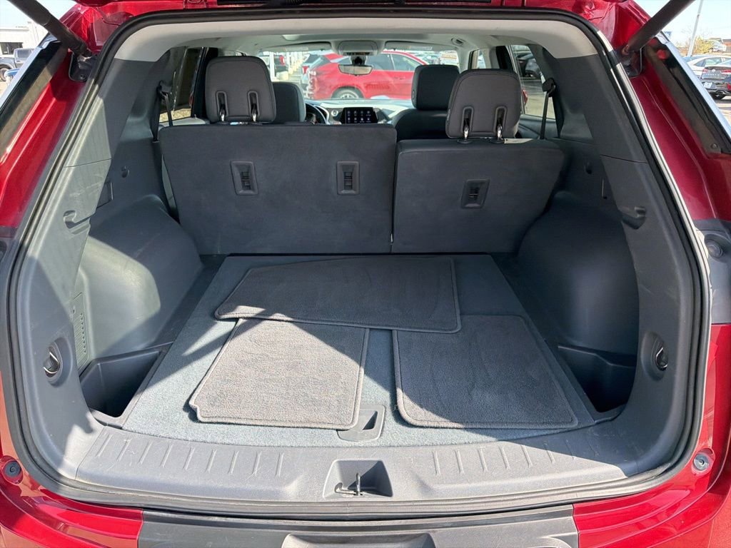 Used 2019 Chevrolet Blazer LT w/ Sun and Wheels Package image 13