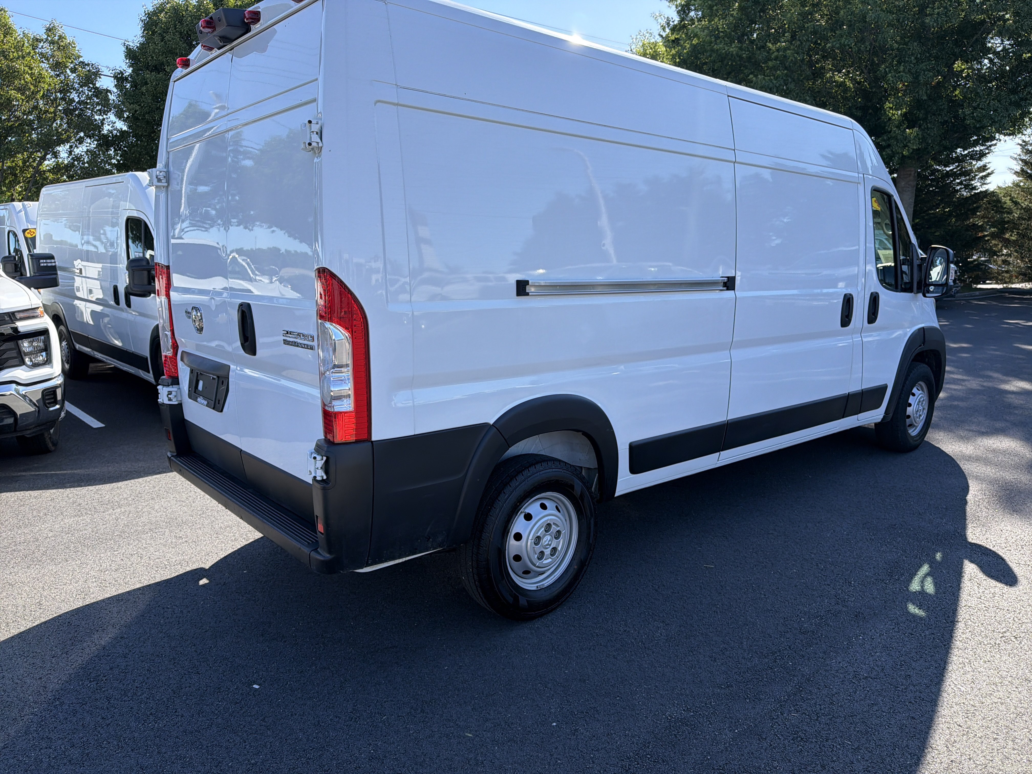 Used 2023 RAM ProMaster 2500 FWD image 10