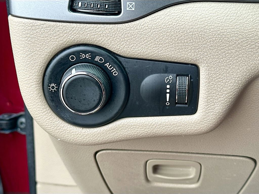 Used 2020 Jeep Cherokee Latitude image 10