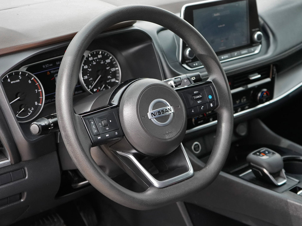 Used 2021 Nissan Rogue SV image 9