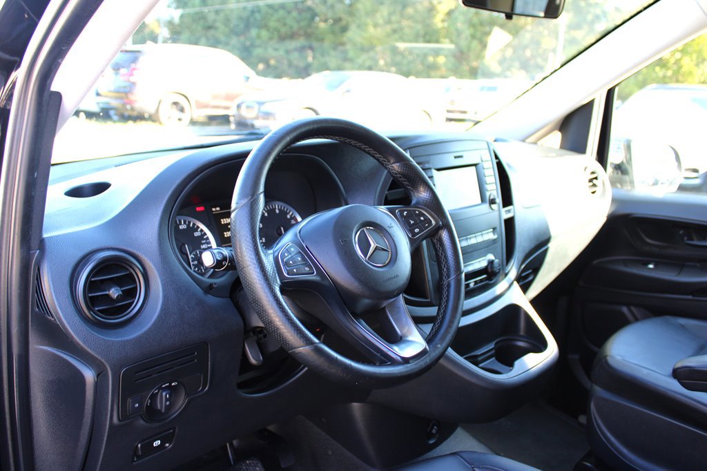 Used 2018 Mercedes-Benz Metris Passenger image 9