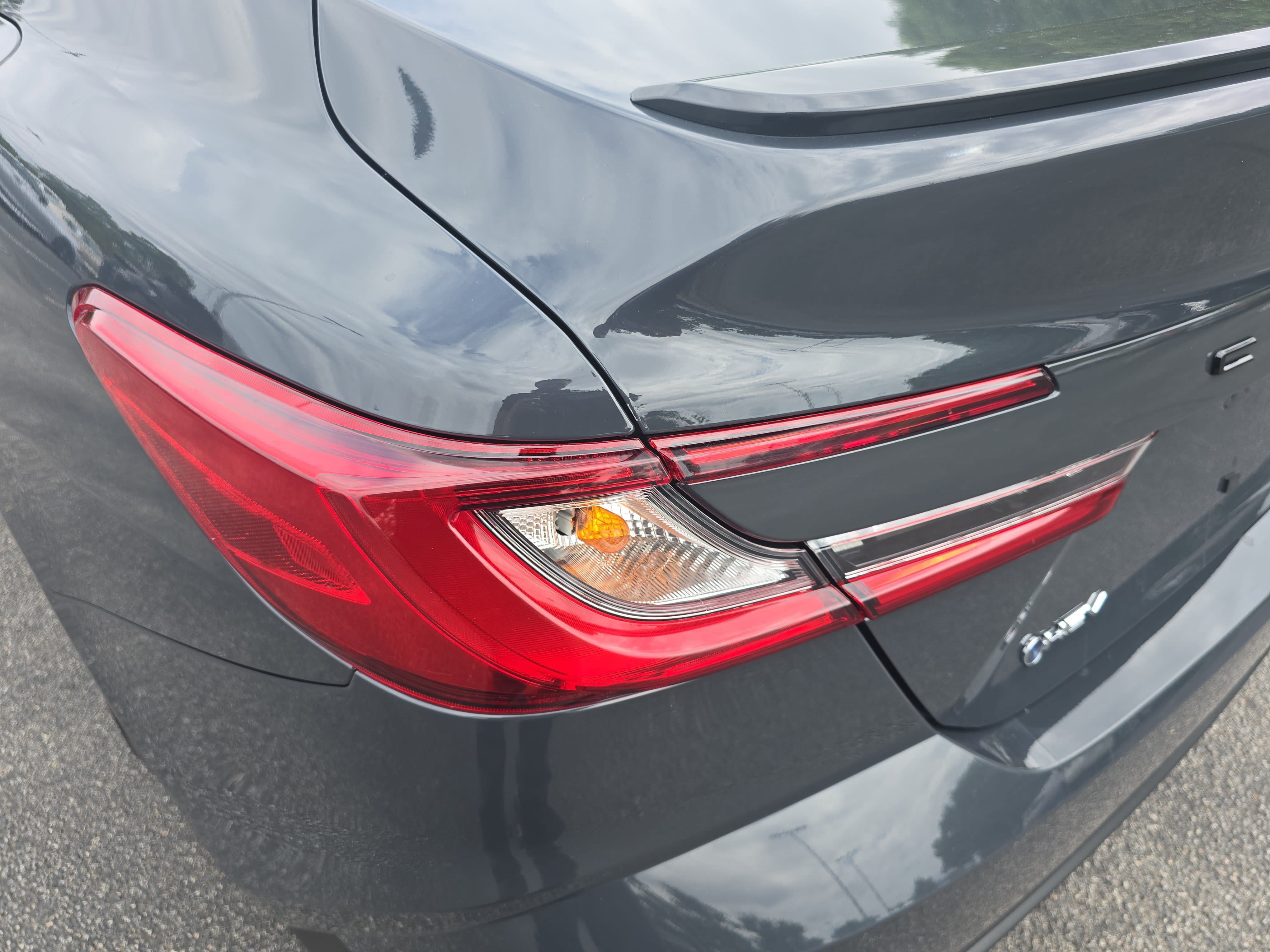 Used 2025 Toyota Camry SE w/ Convenience Package FWD image 32