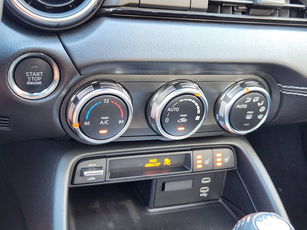 New 2026 MAZDA MX-5 Miata RF Grand Touring w/ Weather Package RWD image 10