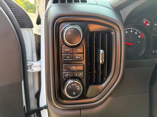 Used 2025 Chevrolet Silverado 1500 W/T w/ WT Value Package AWD/4WD image 20