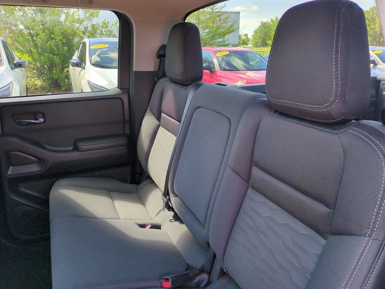 Certified 2023 Nissan Frontier SV AWD/4WD image 30