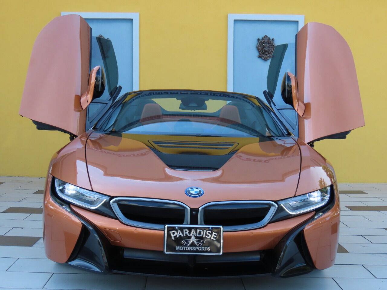 Used 2019 BMW i8 Roadster AWD/4WD image 4