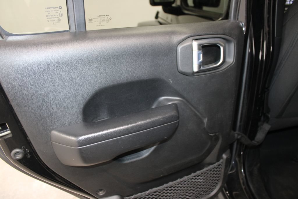 Used 2023 Jeep Wrangler Unlimited Sport AWD/4WD image 21