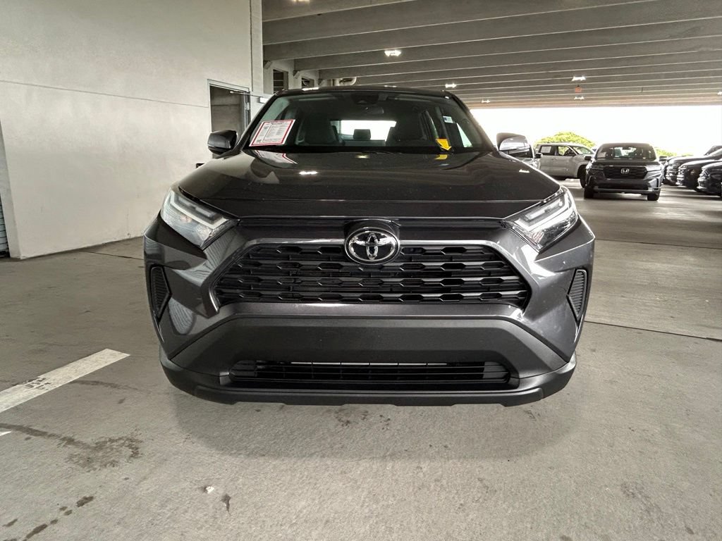 Used 2025 Toyota RAV4 LE FWD image 8