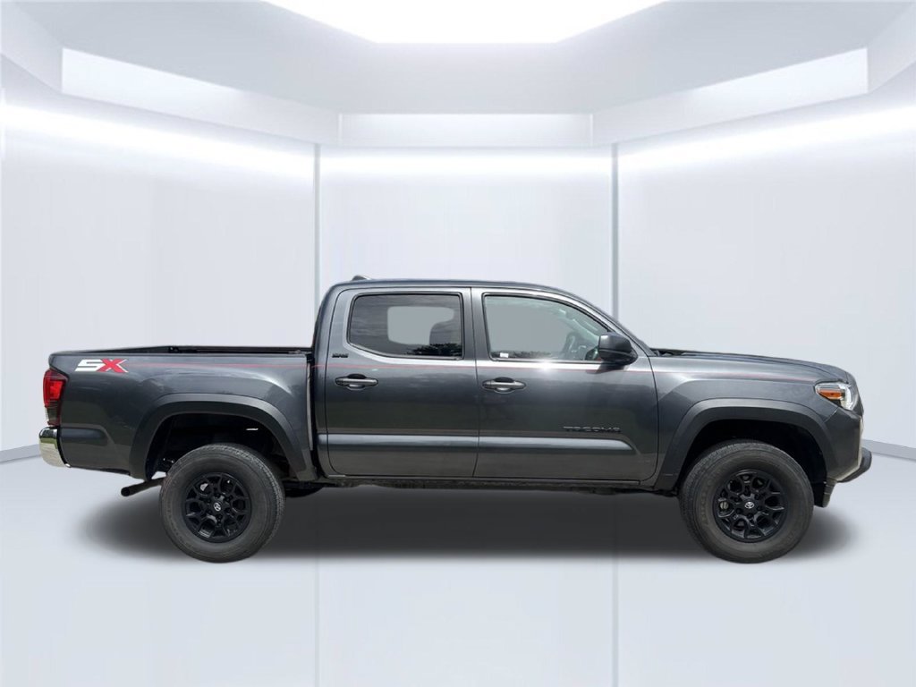 Used 2023 Toyota Tacoma SR5 RWD image 4