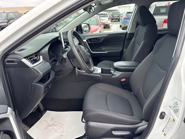 Used 2024 Toyota RAV4 LE image 8