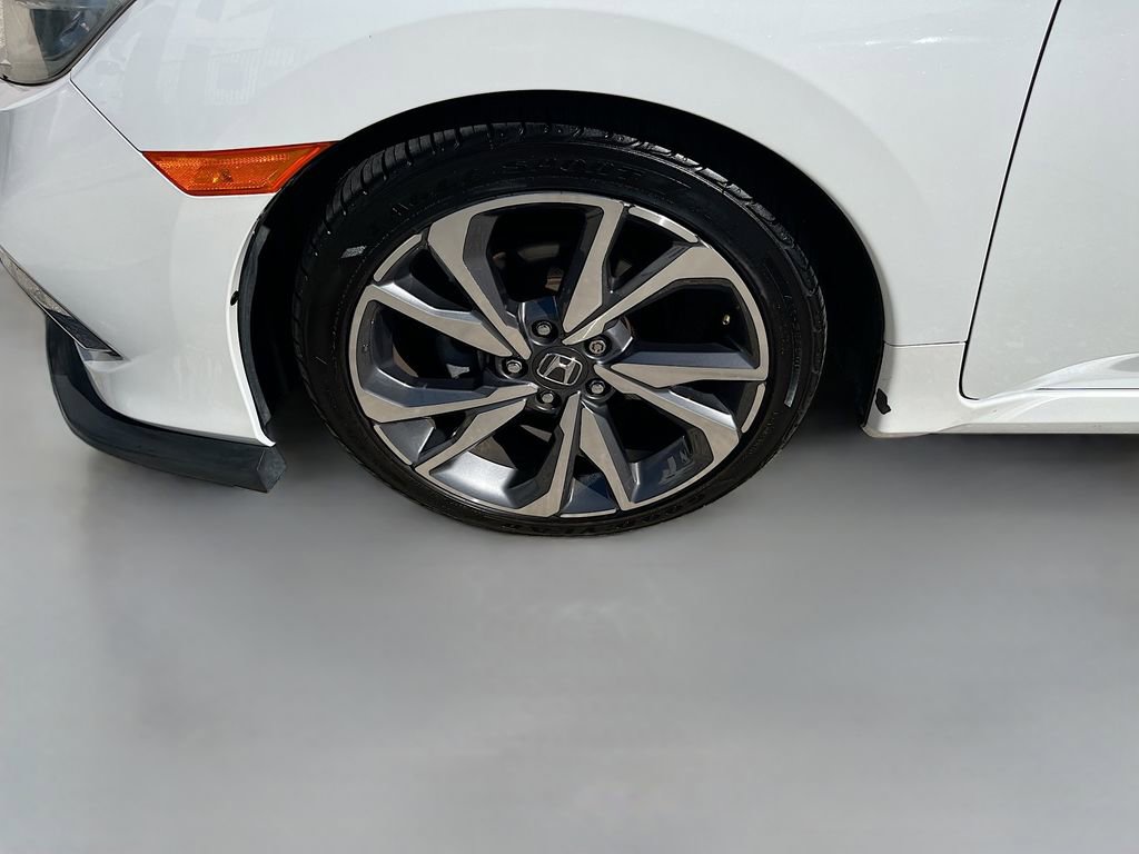 Used 2019 Honda Civic Touring image 32