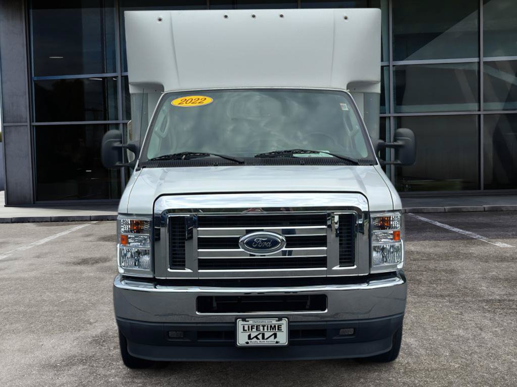 Used 2022 Ford E-350 and Econoline 350 Super Duty w/ Power Windows & Locks Group RWD image 2