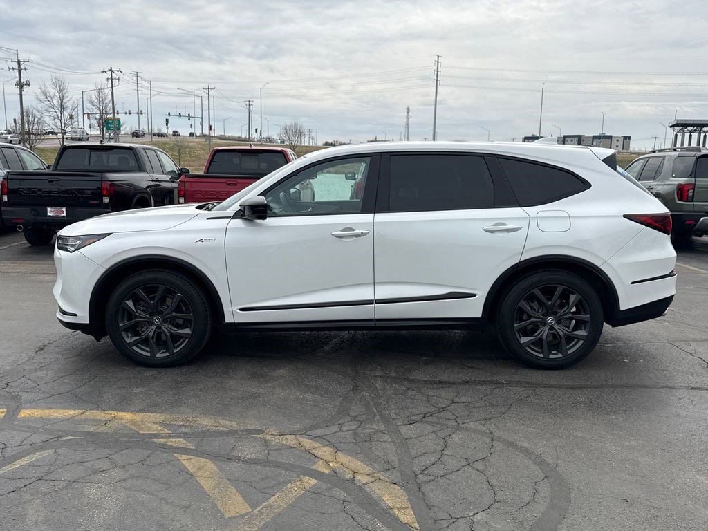 Used 2023 Acura MDX A-Spec image 8