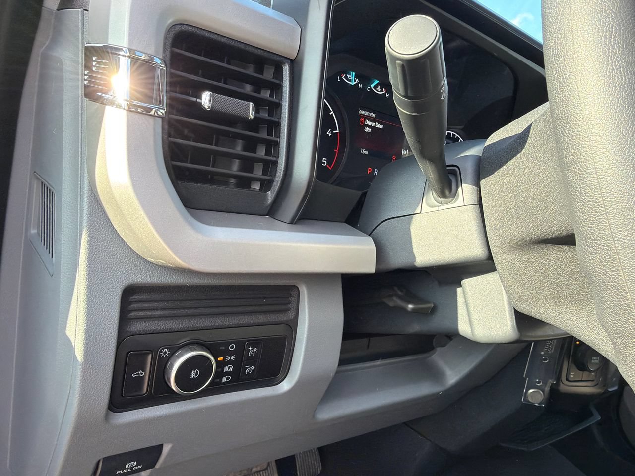 New 2026 Ford F250 XL w/ STX Appearance Package AWD/4WD image 31