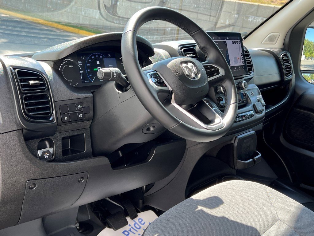 Used 2024 RAM ProMaster 3500 w/ Delivery Van Package image 16