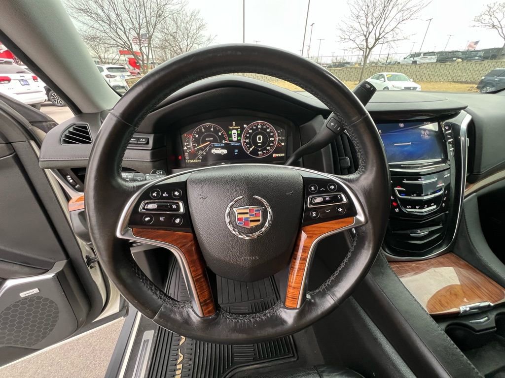 Used 2015 Cadillac Escalade Premium image 43