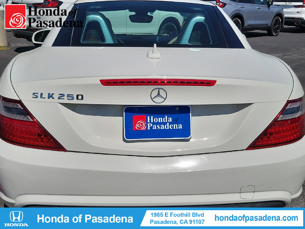Used 2013 Mercedes-Benz SLK 250 image 28
