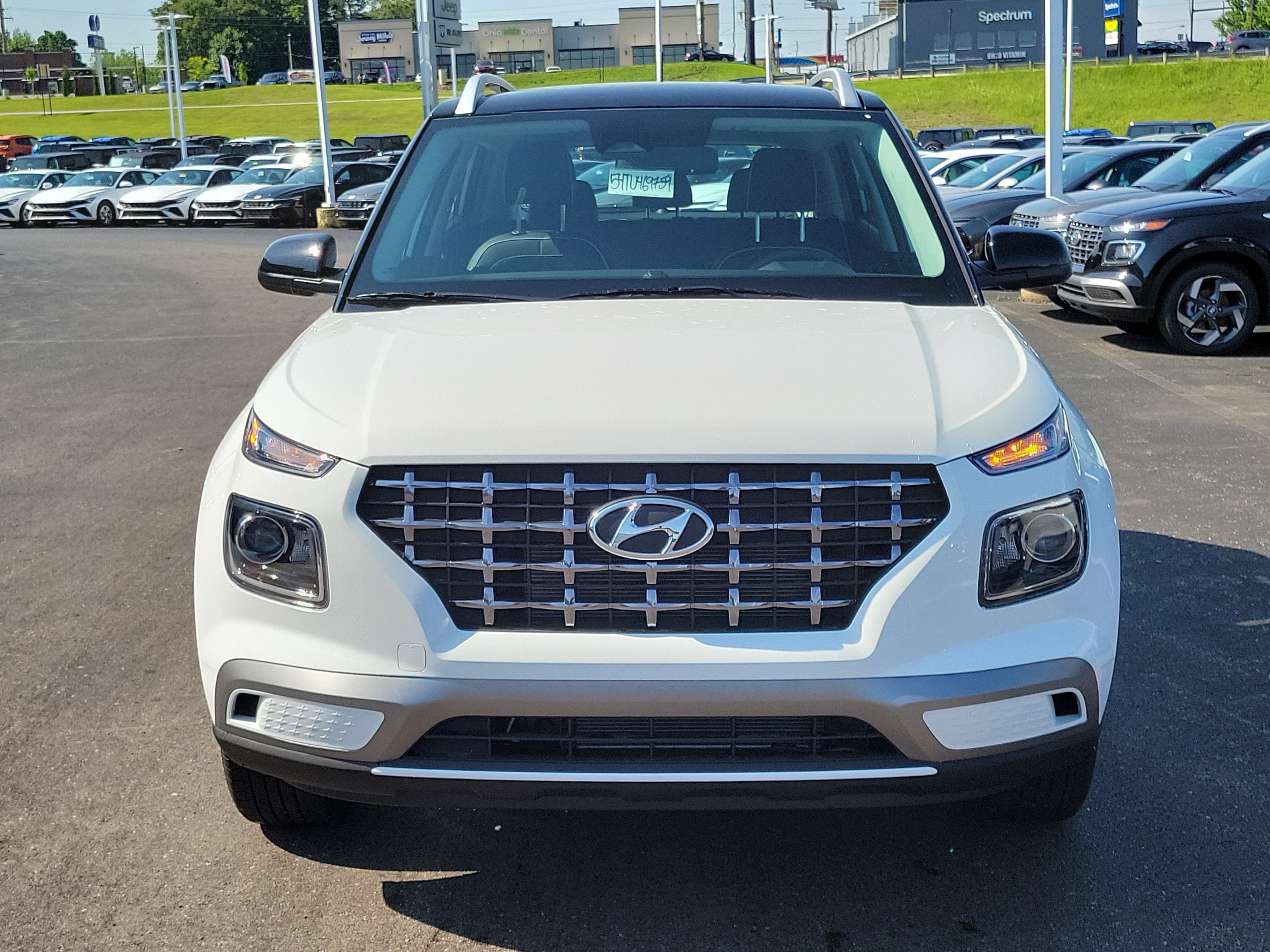New 2026 Hyundai Venue SEL FWD image 2