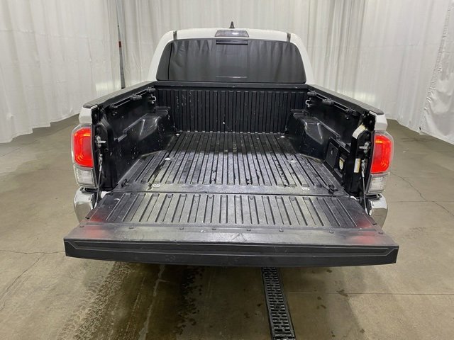 Certified 2023 Toyota Tacoma TRD Off-Road image 9