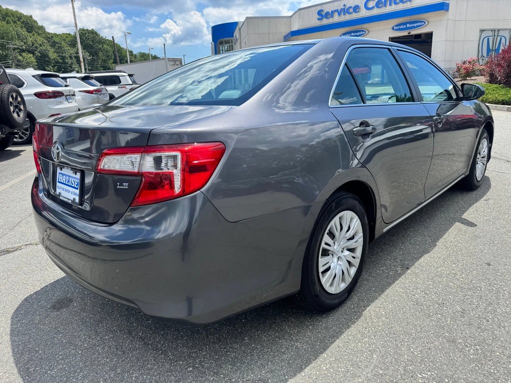 Used 2012 Toyota Camry LE FWD image 6