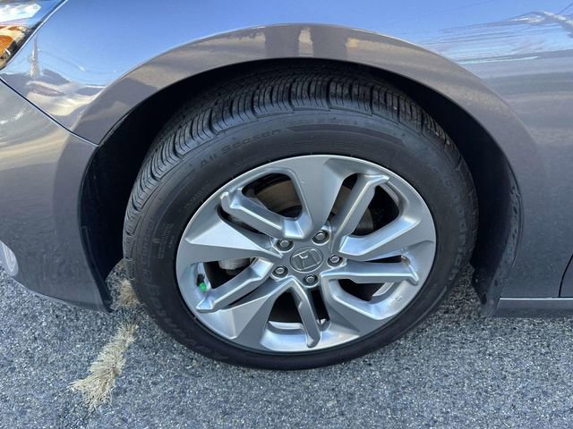 Certified 2018 Honda Accord LX image 7
