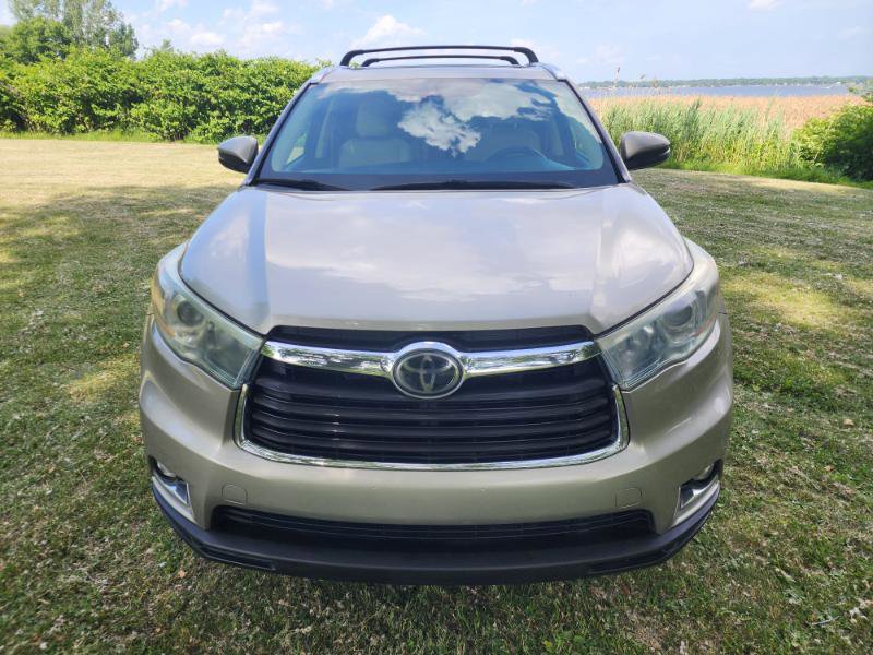 Used 2015 Toyota Highlander Limited Platinum image 9