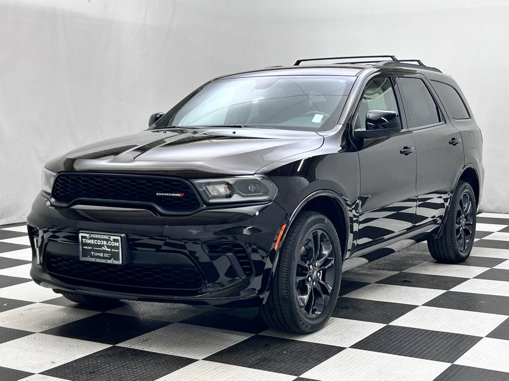 Used 2023 Dodge Durango GT w/ Blacktop Package AWD/4WD image 4