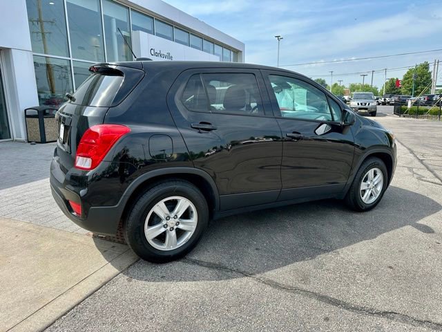 Used 2020 Chevrolet Trax LS w/ Tint and Cruise Package FWD image 7