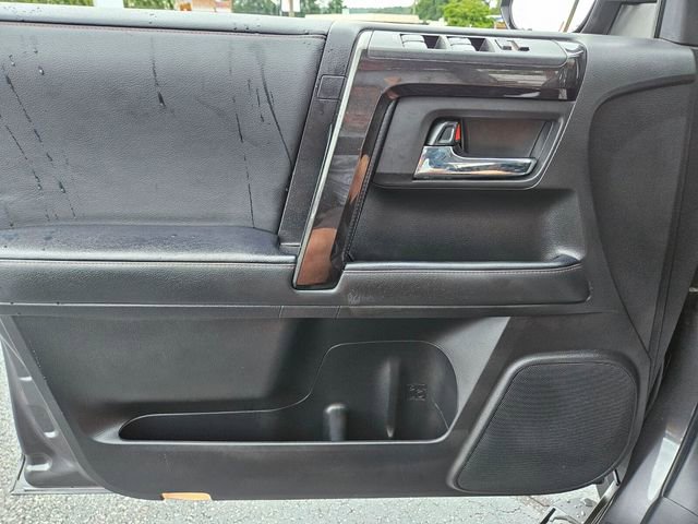 Used 2020 Toyota 4Runner Venture w/ Moonroof Package image 31