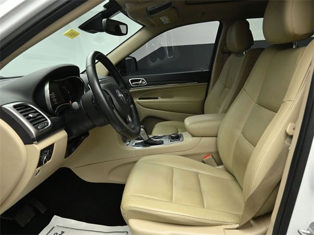 Used 2019 Jeep Grand Cherokee Limited image 9