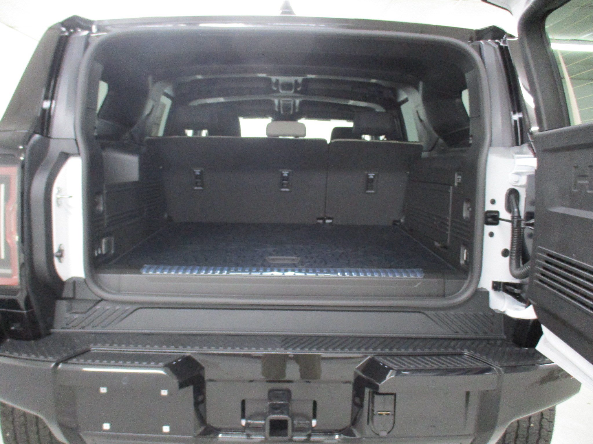 New 2026 GMC Hummer EV SUV AWD/4WD image 13
