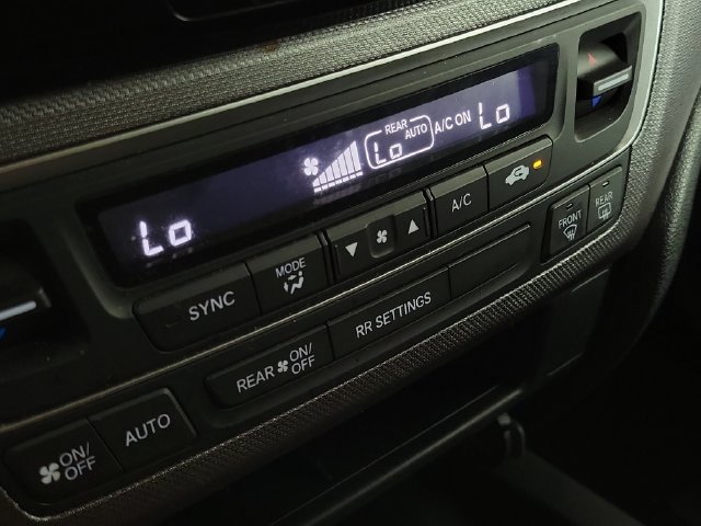 Used 2024 Honda Ridgeline Sport image 29
