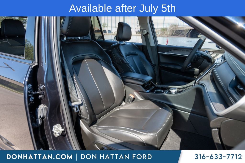 Used 2023 Jeep Grand Cherokee L Limited AWD/4WD image 25
